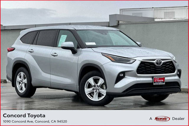 2023 Toyota Highlander LE AWD photo