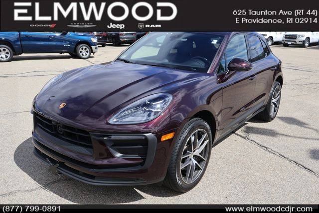 2023 Porsche Macan T AWD photo