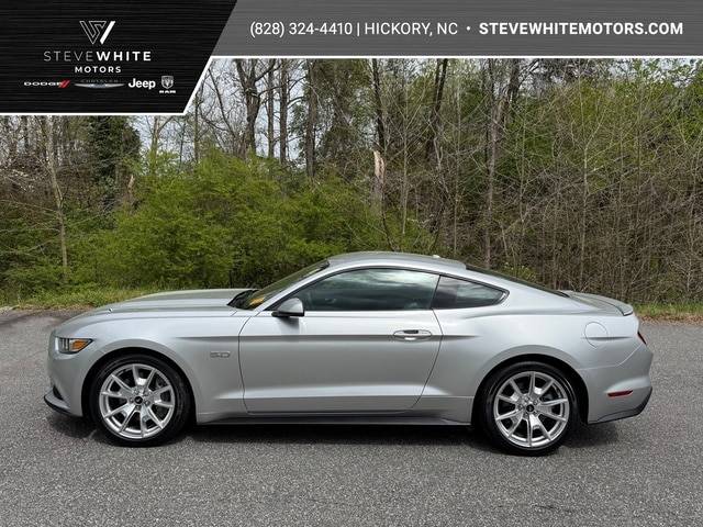 2015 Ford Mustang GT Premium RWD photo