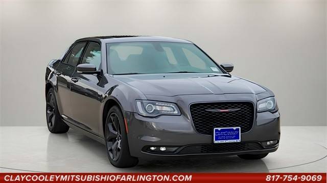 2022 Chrysler 300 300S RWD photo