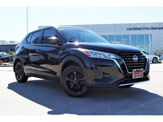 2022 Nissan Kicks S FWD photo