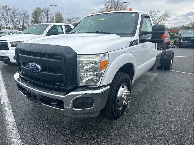 2015 Ford F-350 Super Duty XL RWD photo