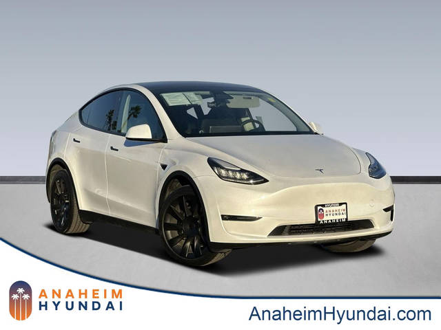 2023 Tesla Model Y Long Range AWD photo