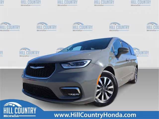 2022 Chrysler Pacifica Minivan Hybrid Touring L FWD photo