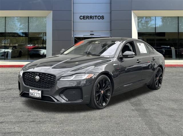 2021 Jaguar XF SE RWD photo