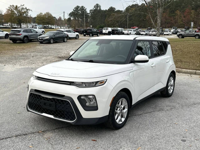 2022 Kia Soul LX FWD photo