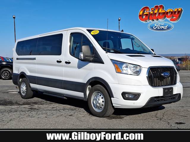 2022 Ford Transit Passenger Wagon XLT AWD photo