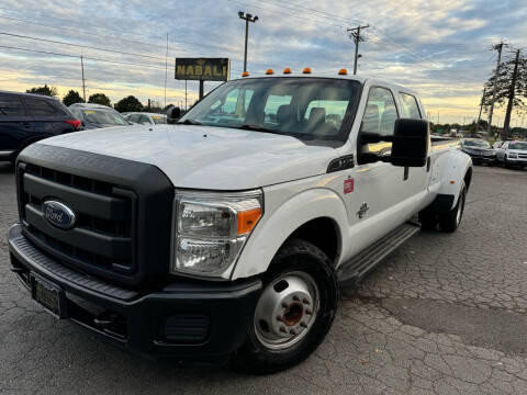 2015 Ford F-350 Super Duty XL RWD photo