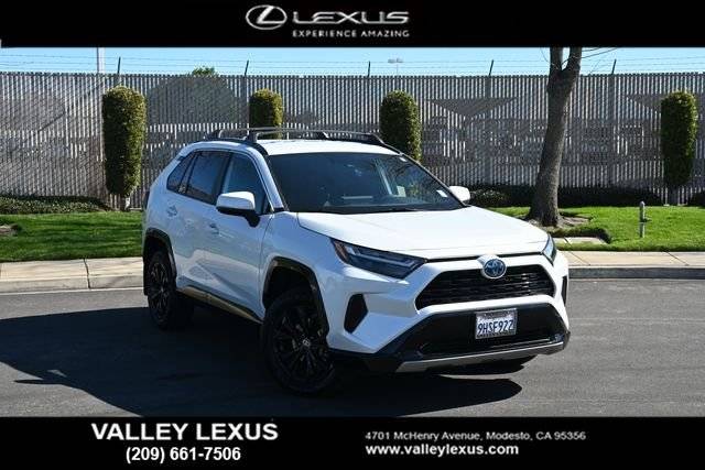 2023 Toyota RAV4 Hybrid SE AWD photo