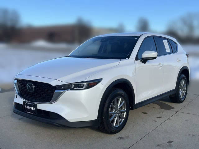 2022 Mazda CX-5 2.5 S Preferred Package AWD photo