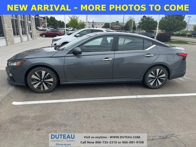 2020 Nissan Altima 2.5 SV FWD photo