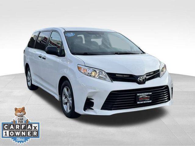 2019 Toyota Sienna L FWD photo