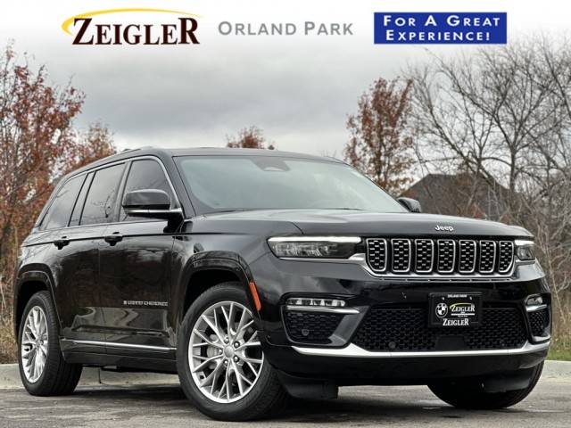 2022 Jeep Grand Cherokee Summit 4WD photo