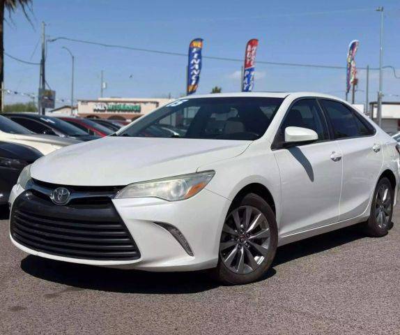 2015 Toyota Camry XLE FWD photo