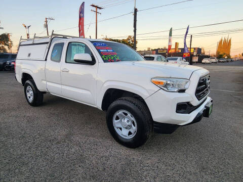 2017 Toyota Tacoma SR RWD photo