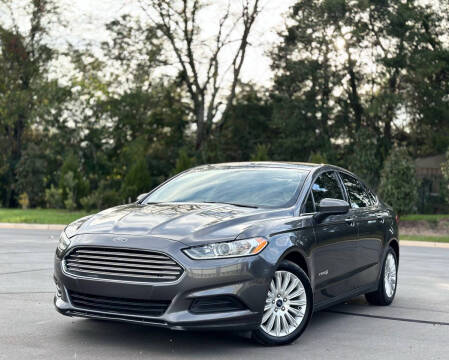 2015 Ford Fusion S Hybrid FWD photo