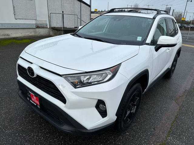 2021 Toyota RAV4 XLE AWD photo