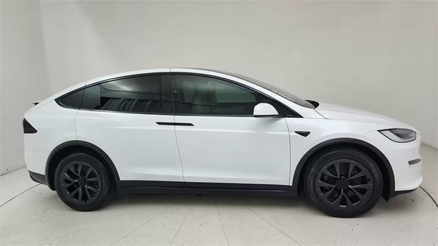 2023 Tesla Model X  AWD photo