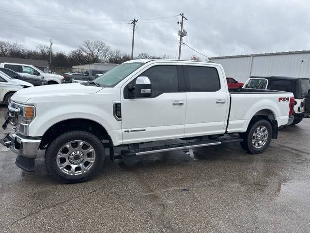 2020 Ford F-250 Super Duty LARIAT 4WD photo