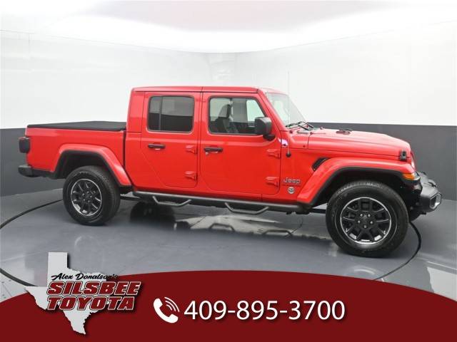 2020 Jeep Gladiator Overland 4WD photo