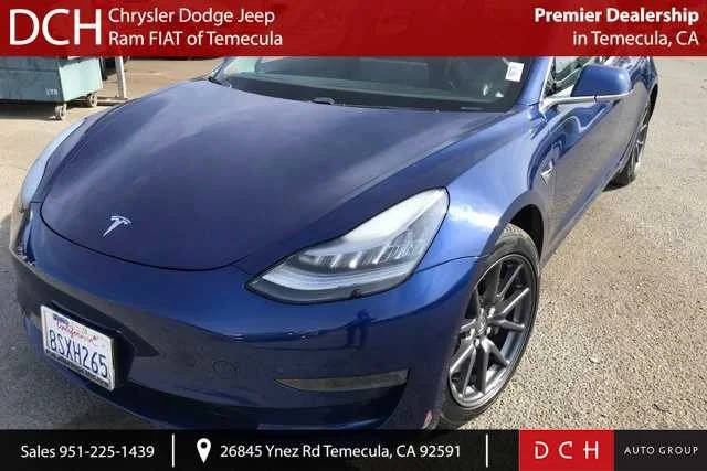 2020 Tesla Model 3 Long Range AWD photo