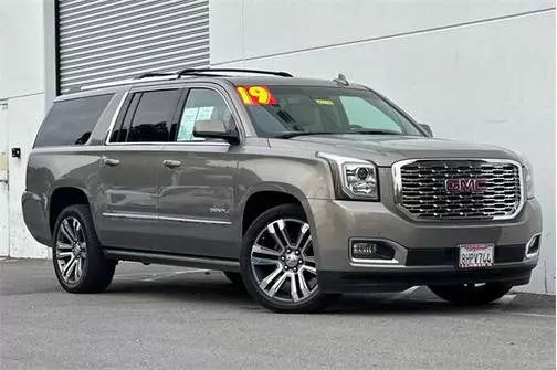 2019 GMC Yukon XL Denali 4WD photo