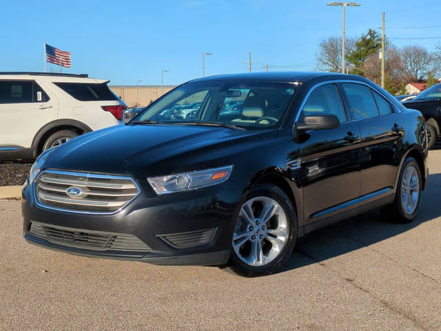 2016 Ford Taurus SE FWD photo