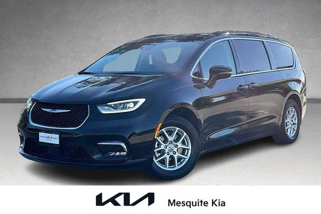 2022 Chrysler Pacifica Minivan Touring L FWD photo