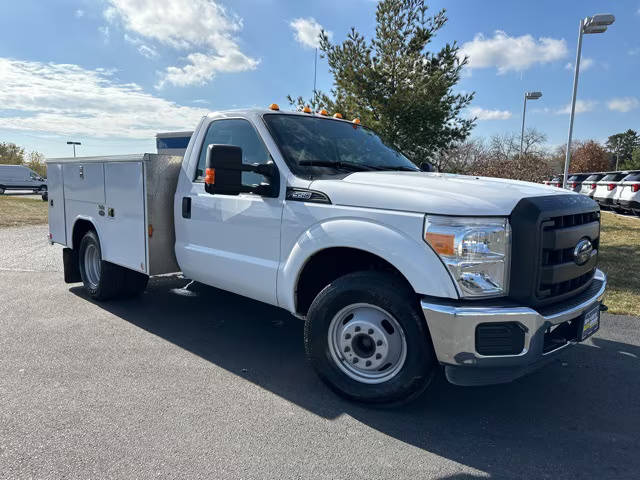 2015 Ford F-350 Super Duty XL RWD photo