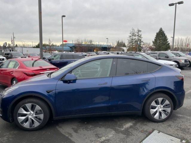 2023 Tesla Model Y Long Range AWD photo