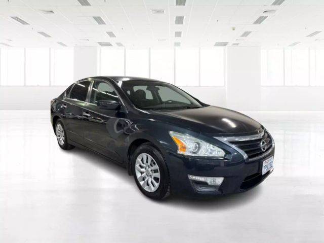 2015 Nissan Altima 2.5 S FWD photo