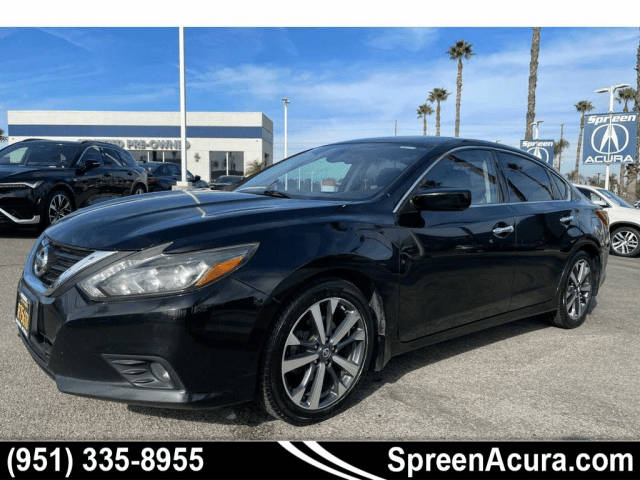 2016 Nissan Altima 2.5 SR FWD photo