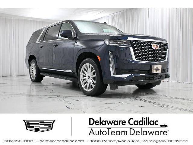 2022 Cadillac Escalade ESV Premium Luxury 4WD photo