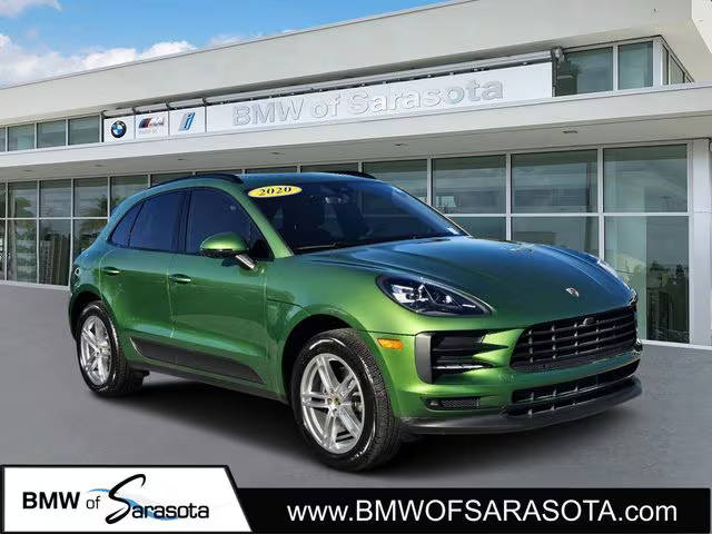 2020 Porsche Macan  AWD photo