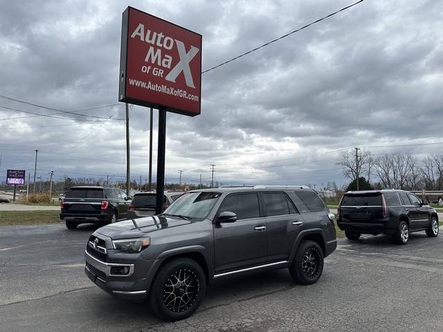 2017 Toyota 4Runner Limited 4WD photo