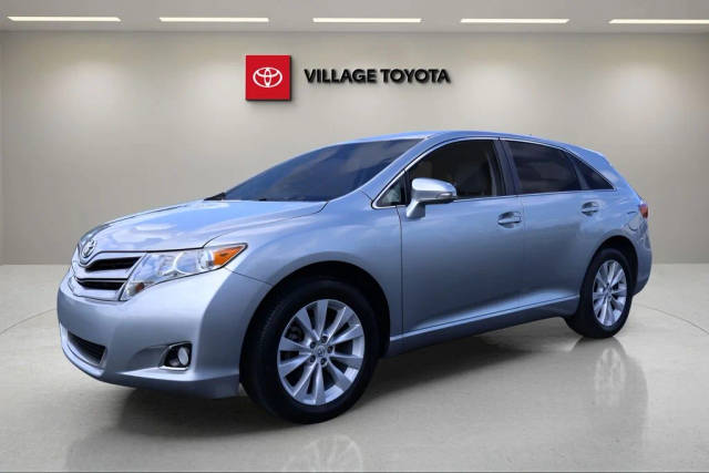 2015 Toyota Venza LE FWD photo