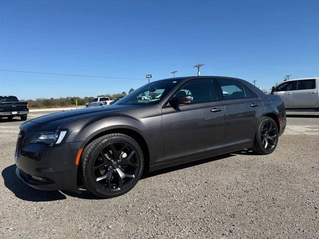 2023 Chrysler 300 300S RWD photo