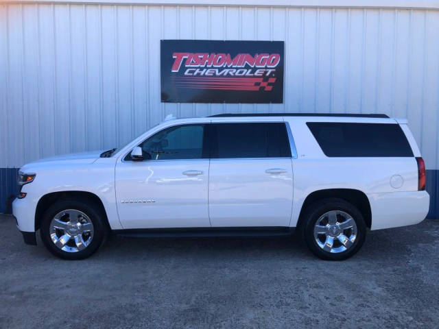 2019 Chevrolet Suburban LT 4WD photo
