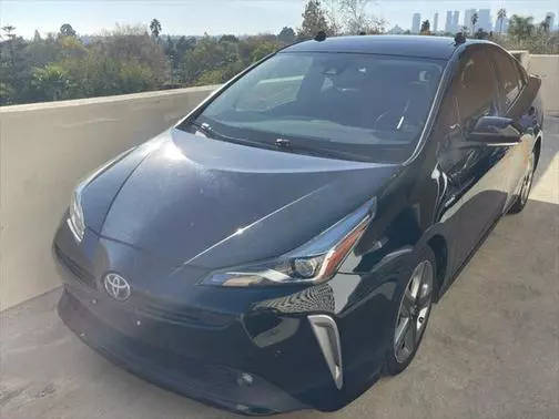 2022 Toyota Prius L Eco FWD photo