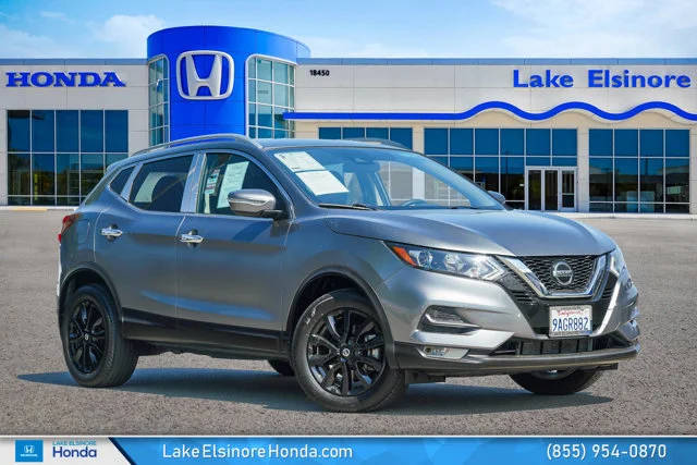 2021 Nissan Rogue Sport SV AWD photo