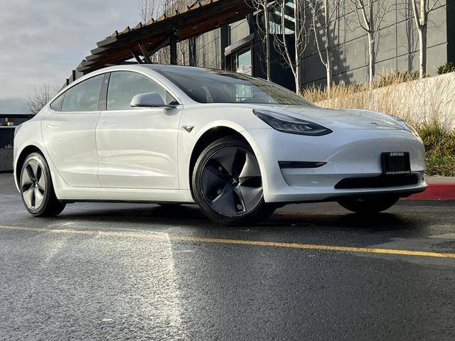 2020 Tesla Model 3 Standard Range RWD photo