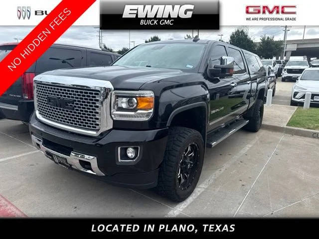 2015 GMC Sierra 2500HD Denali 4WD photo