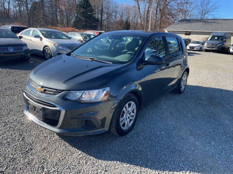 2019 Chevrolet Sonic LT FWD photo