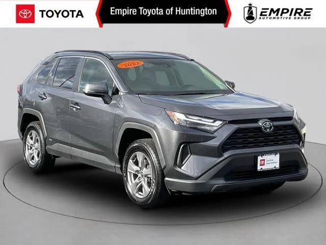 2022 Toyota RAV4 Hybrid XLE AWD photo