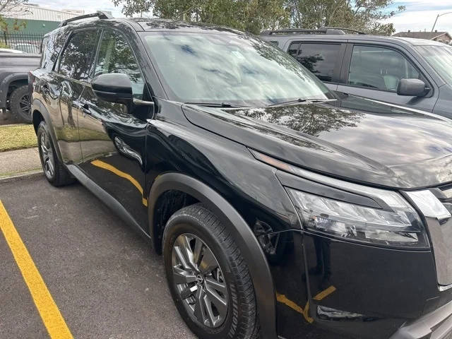 2023 Nissan Pathfinder SV 4WD photo