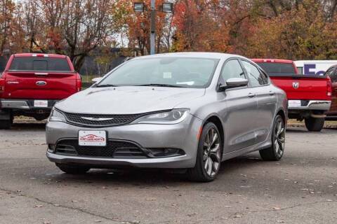 2015 Chrysler 200 S AWD photo