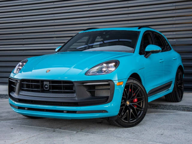 2023 Porsche Macan GTS AWD photo