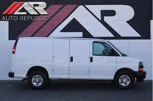 2018 Chevrolet Express Cargo  RWD photo