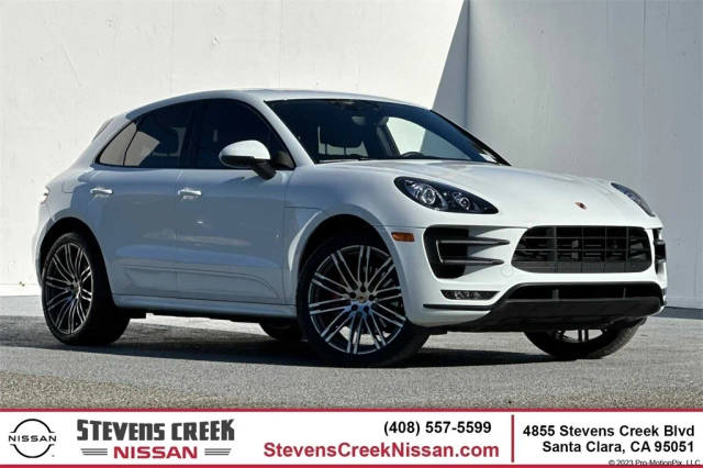 2015 Porsche Macan Turbo AWD photo