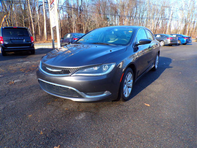 2016 Chrysler 200 Limited FWD photo